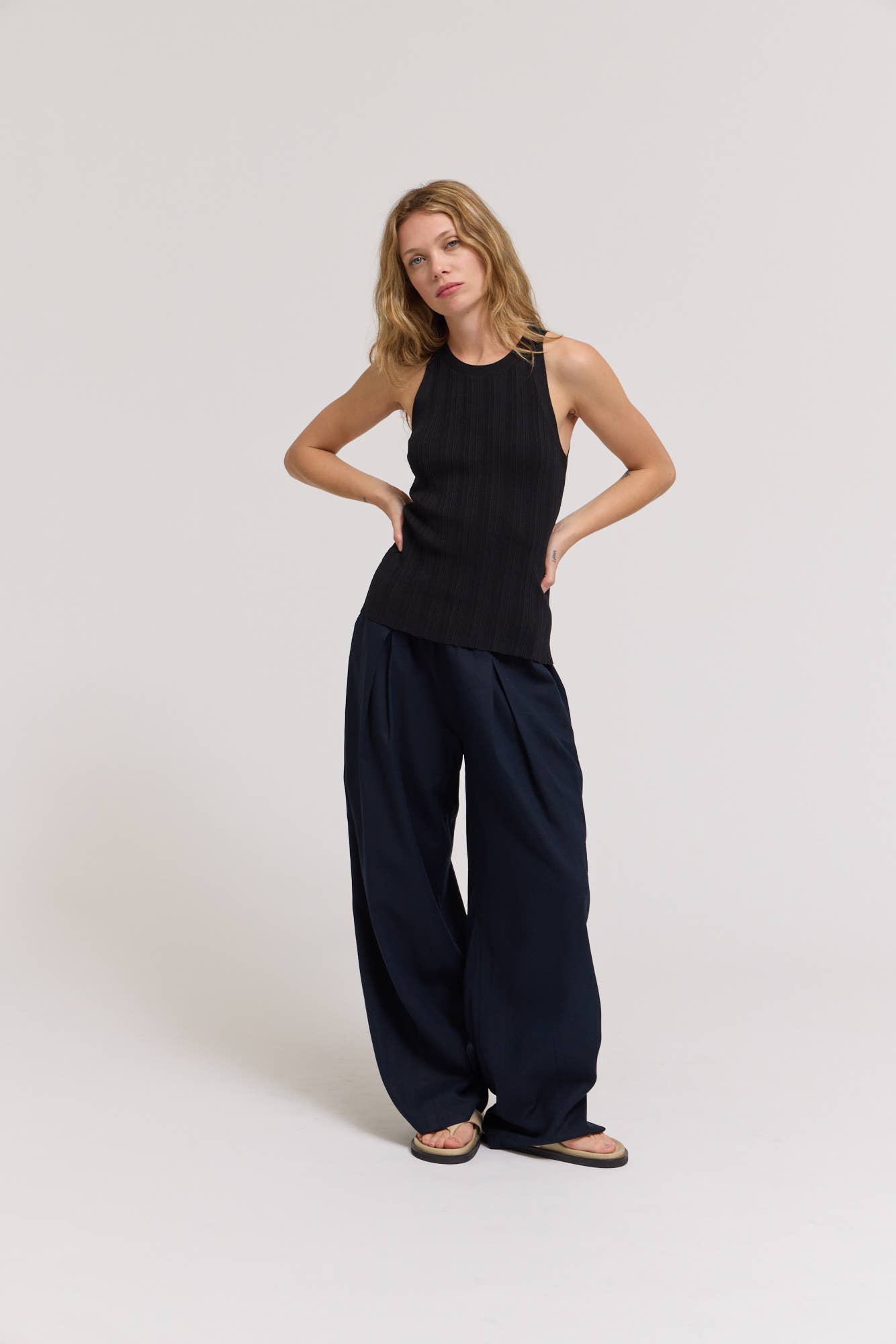 Linen Tuck Pants - Ink