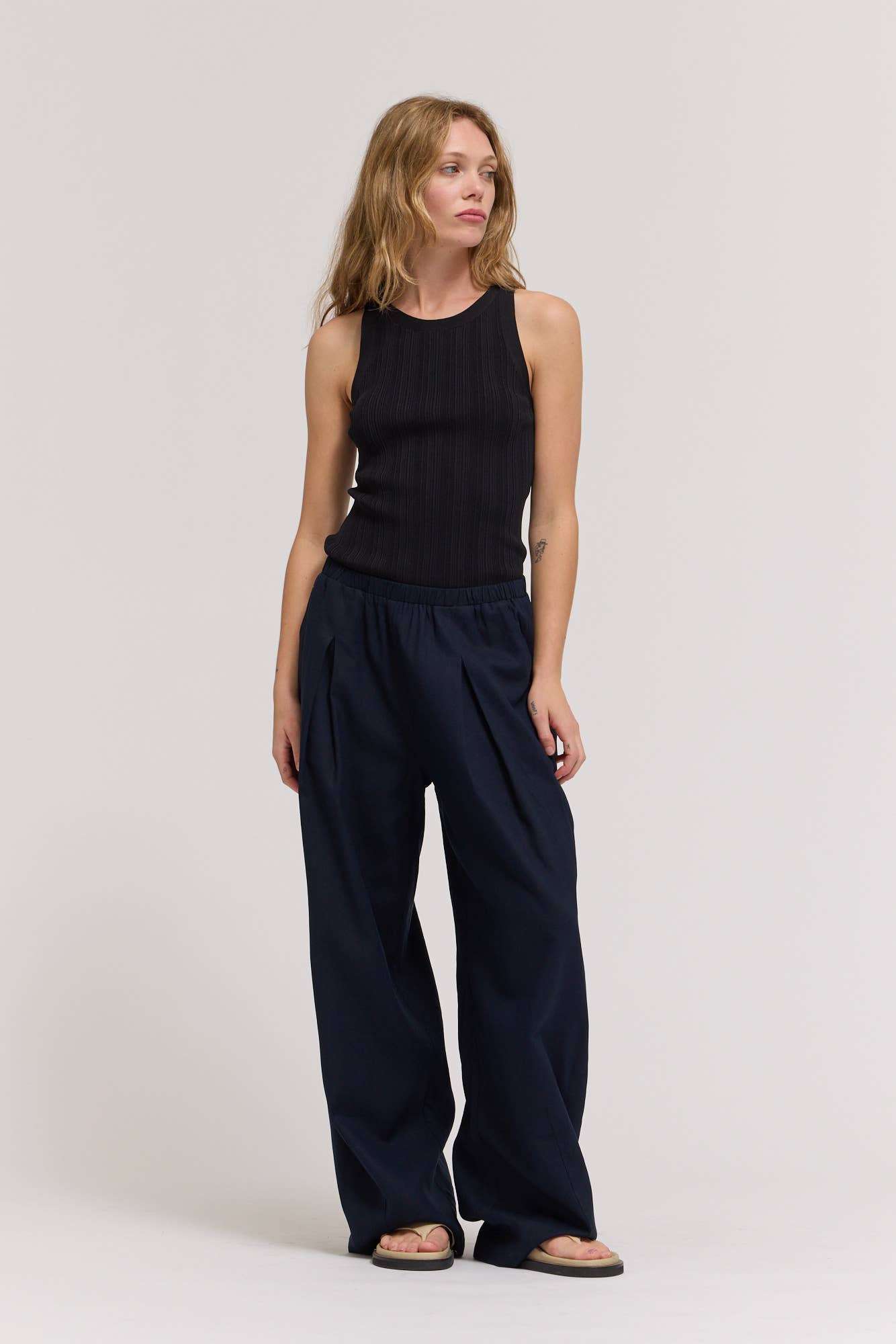 Linen Tuck Pants - Ink