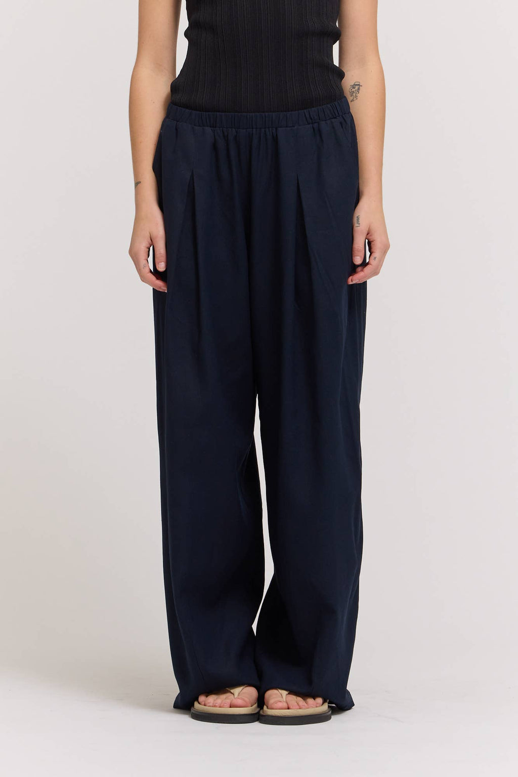 Linen Tuck Pants - Ink