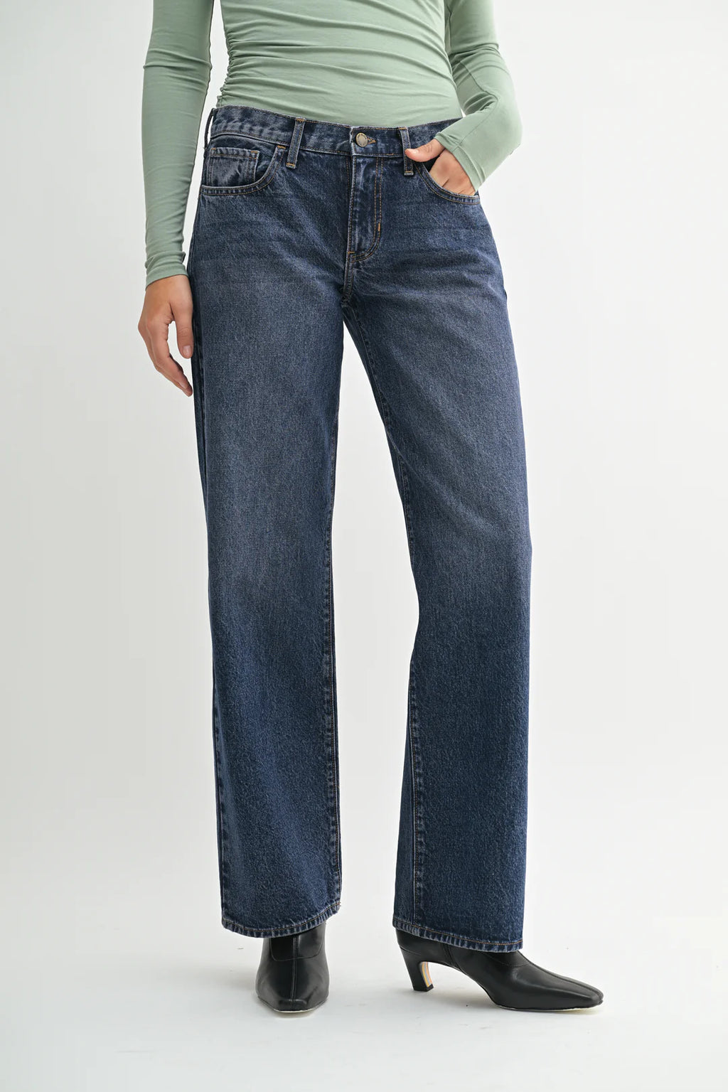 Low Rise Baggy Slouch Jeans