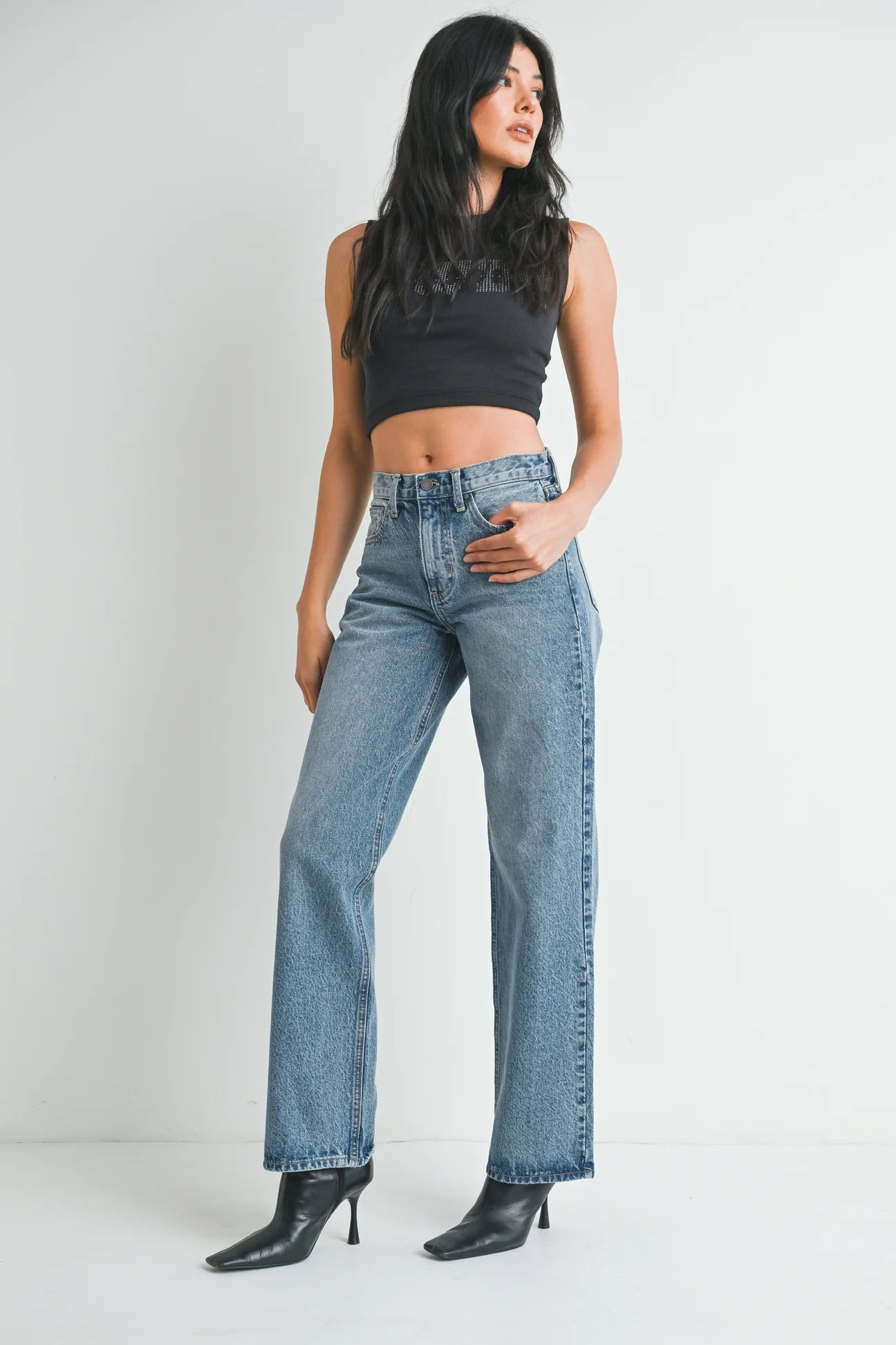 Low Rise Relaxed Straight Jeans - Med Denim
