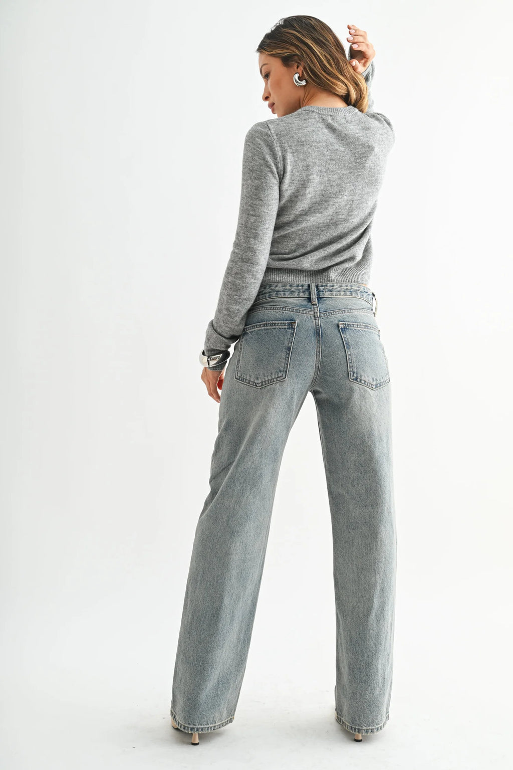 Tint Low Rise Relaxed Straight Leg Jeans - Vintage Light
