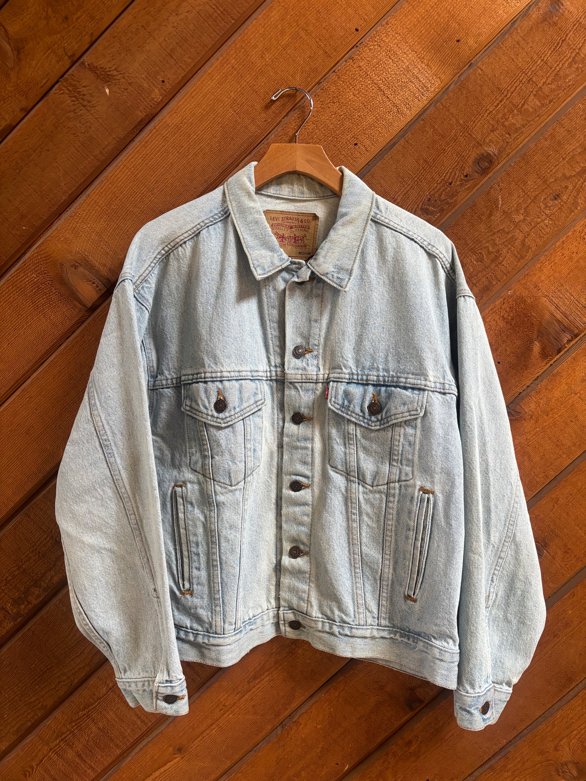 Vintage Made in USA Levi's Ligh Wash Denim Jacket - M