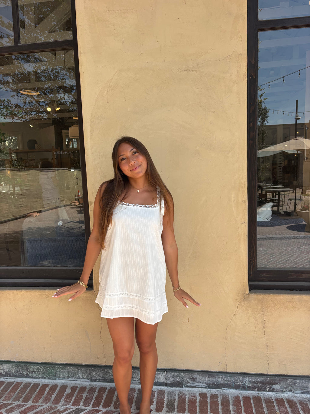 Lovely Babydoll Swing Mini Dress - White
