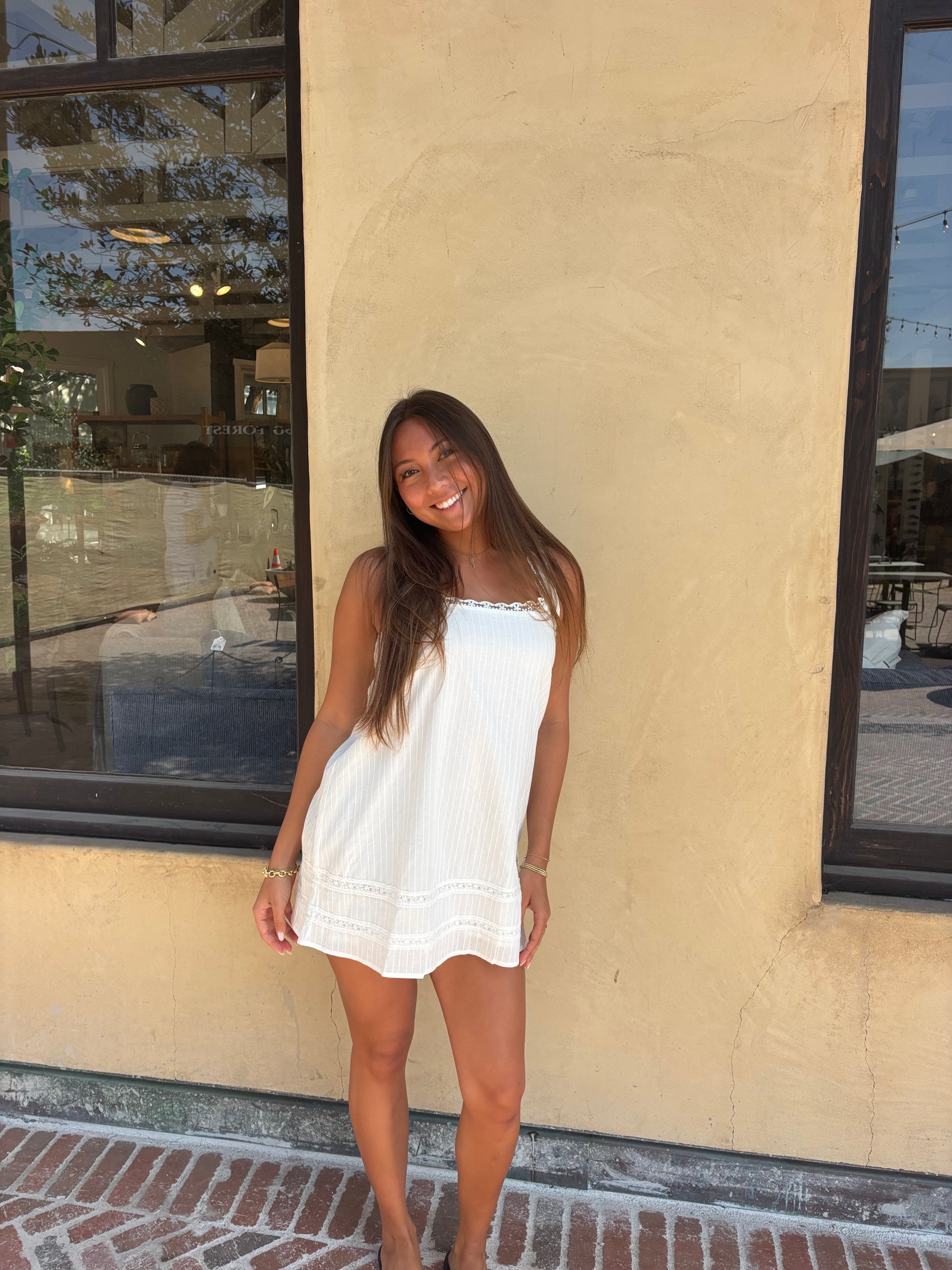 Lovely Babydoll Swing Mini Dress - White