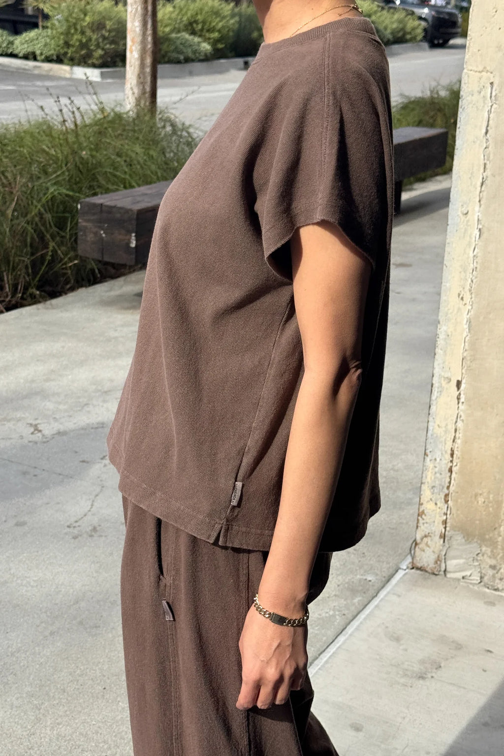 Jeanne Tee - Chocolate