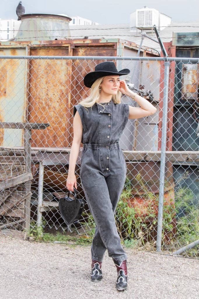 Black Heart Leather Purse